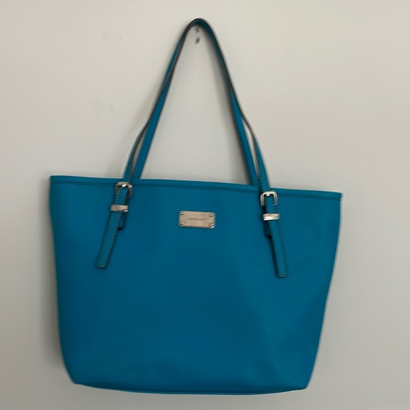 ✨NINE WEST TURQUOISE TOTE! LIKE NEW ✨ - Picture 3 of 5